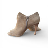 Audrey Brooke - Size 8