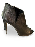 Guess - Size 8