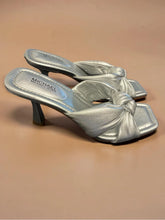 Michael Kors - Size 6