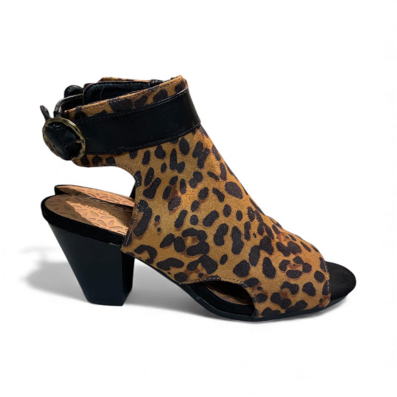 Baretraps - Size 7.5