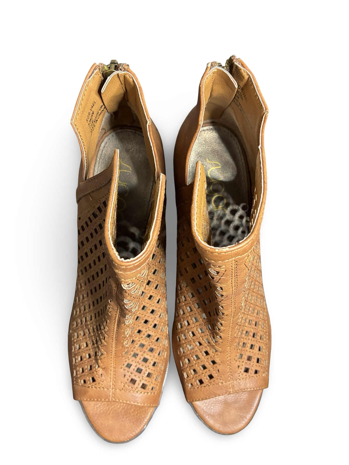 Sugar - Size 7.5