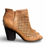 Sugar - Size 7.5