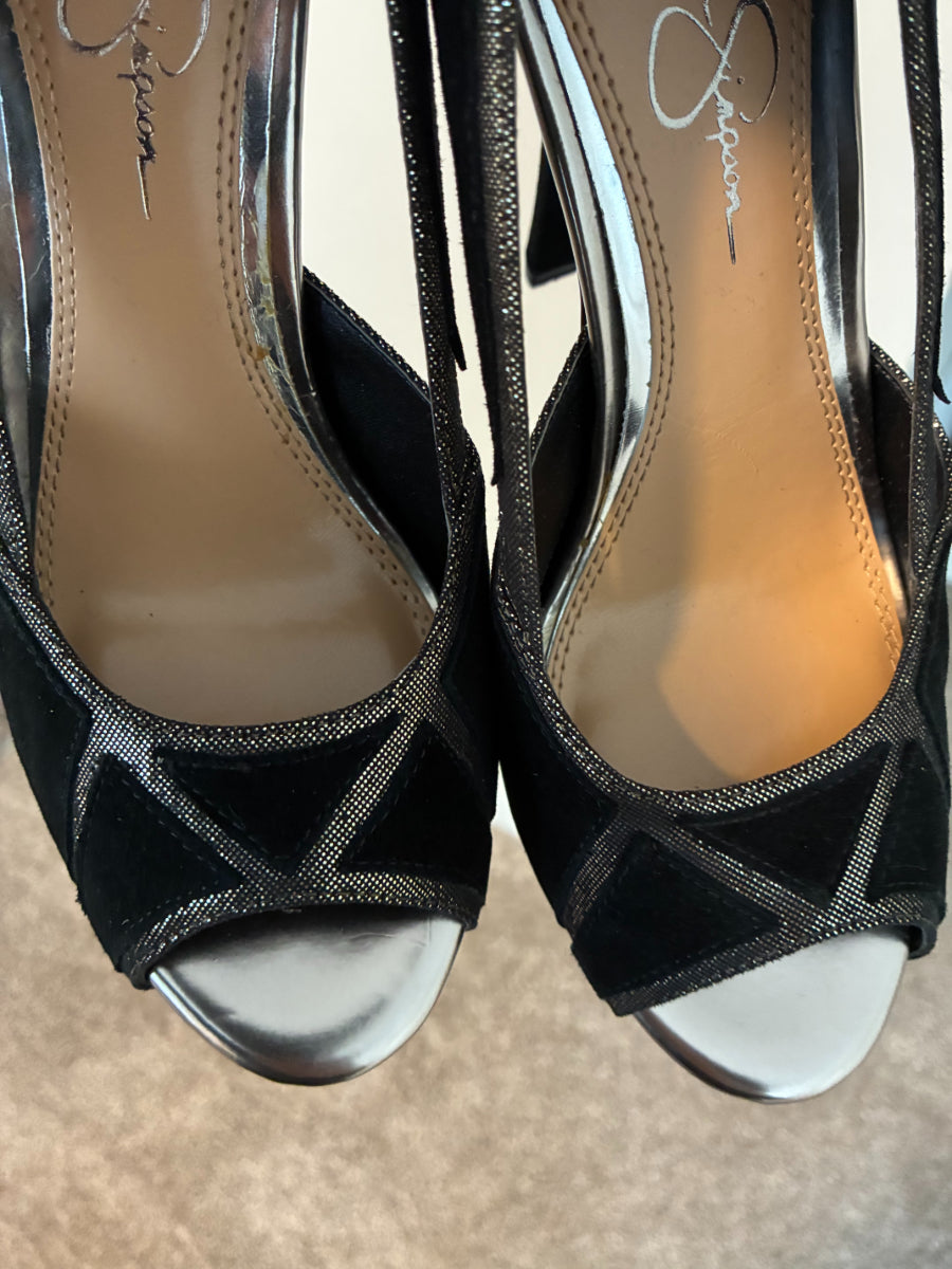 Jessica Simpson - Size 6.5