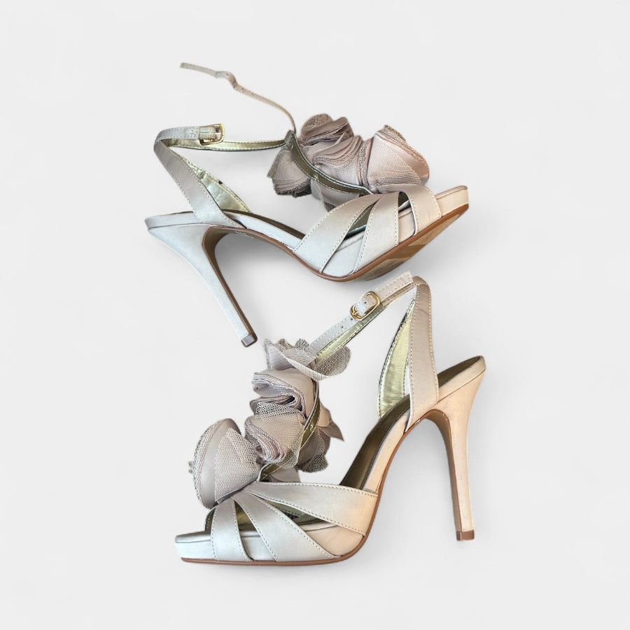 Audrey Brooke - Size 6
