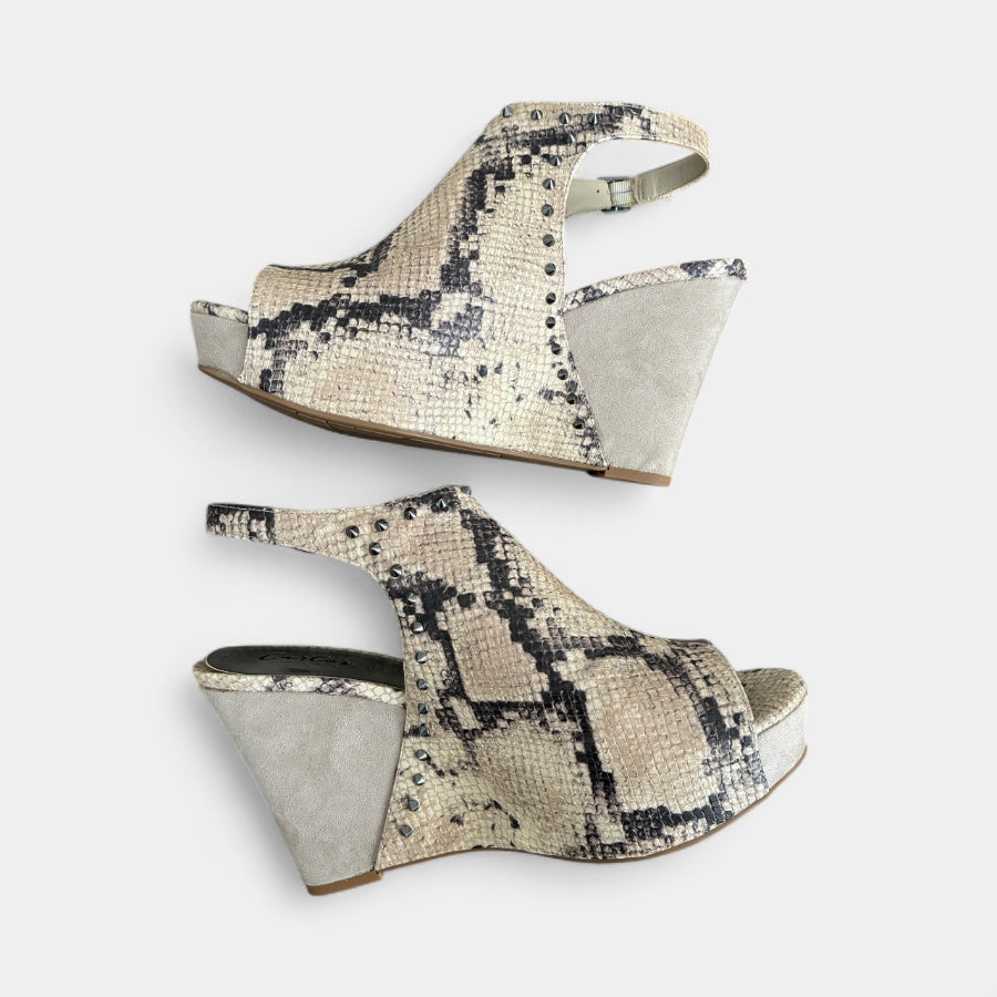 Carlos by Carlos Santana - Size 11