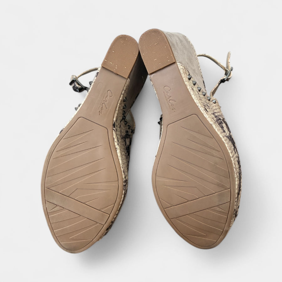 Carlos by Carlos Santana - Size 11