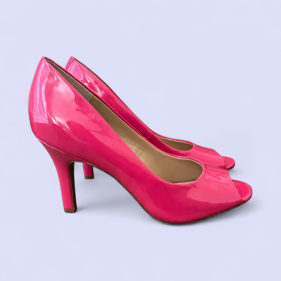 Kelly & Katie - Size 8.5
