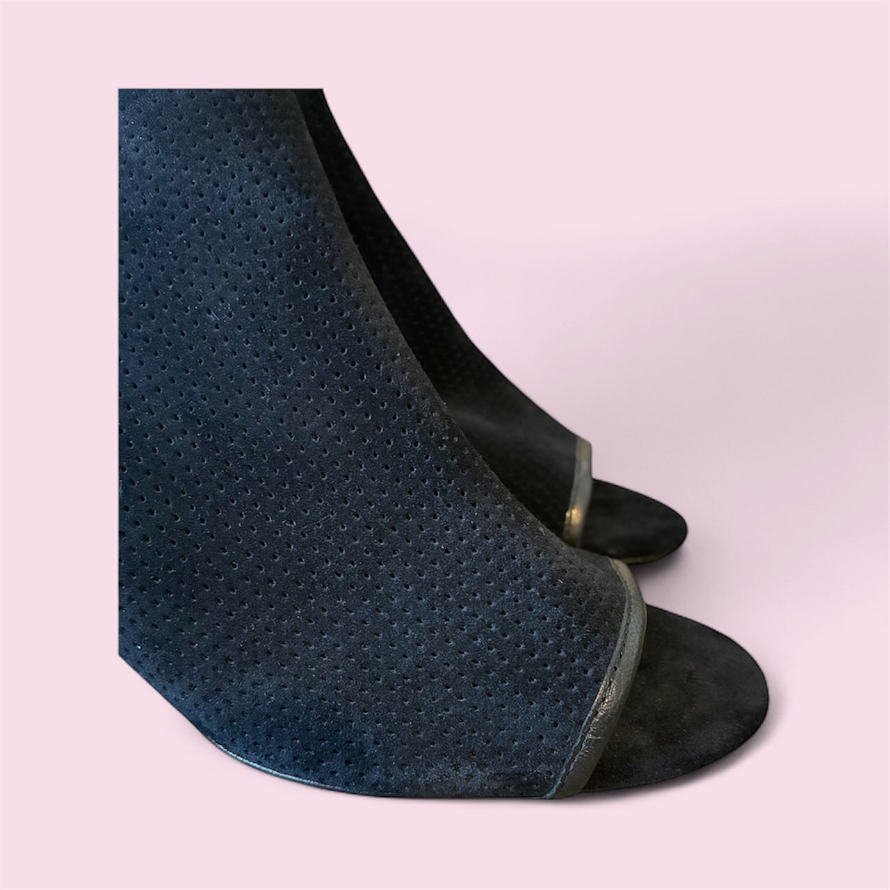 Donald Pliner - Size 7