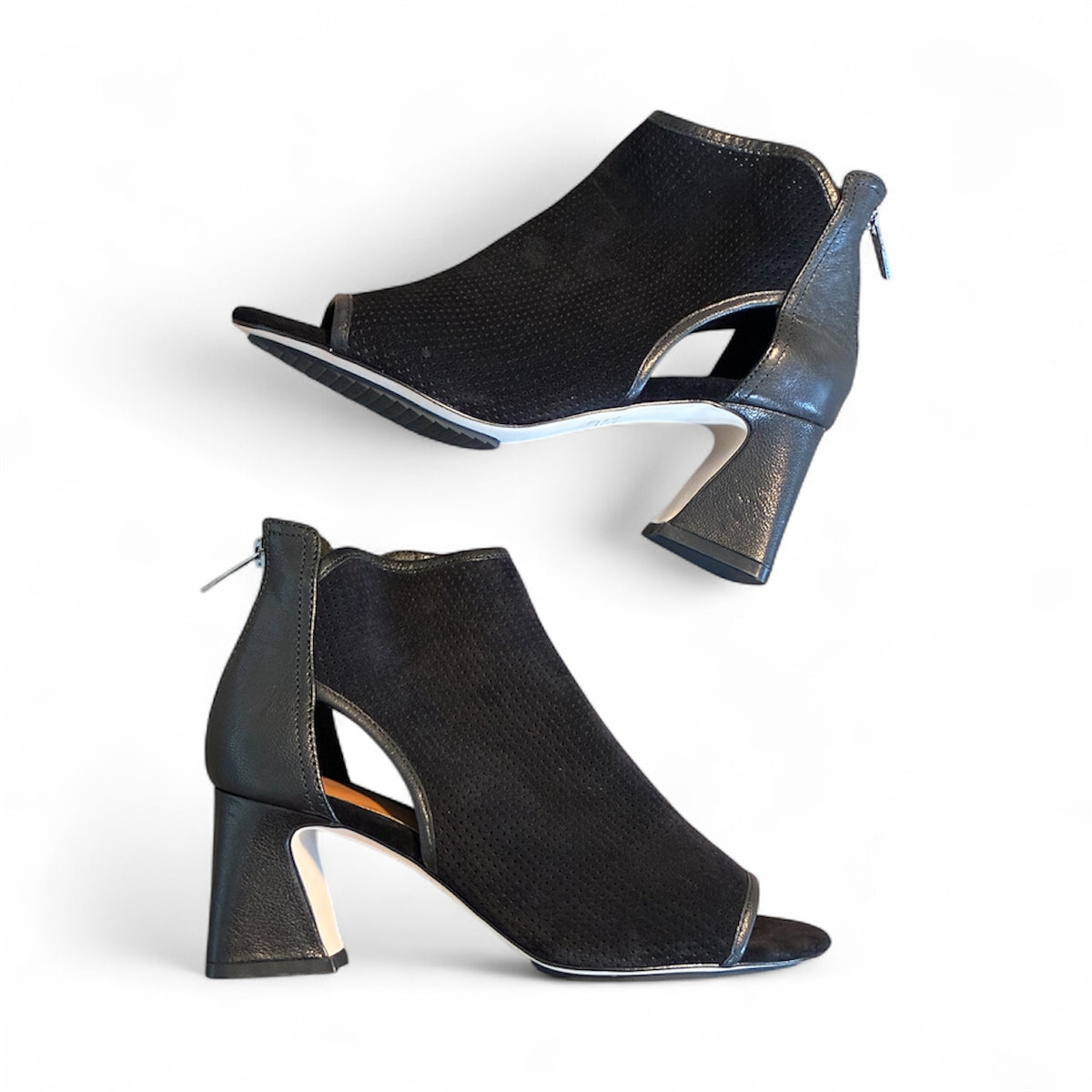 Donald Pliner - Size 7