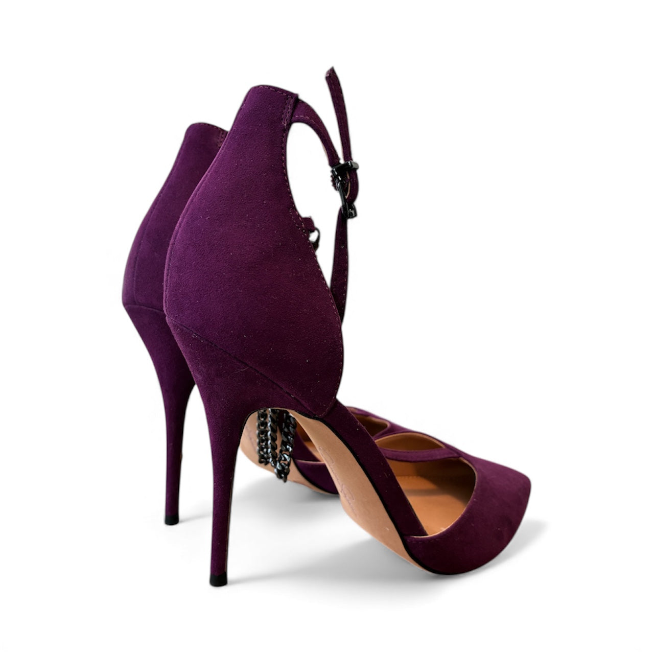 Jessica Simpson - Size 8