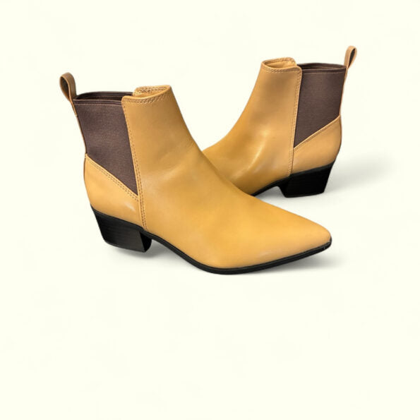 A New Day Boots Size – 6